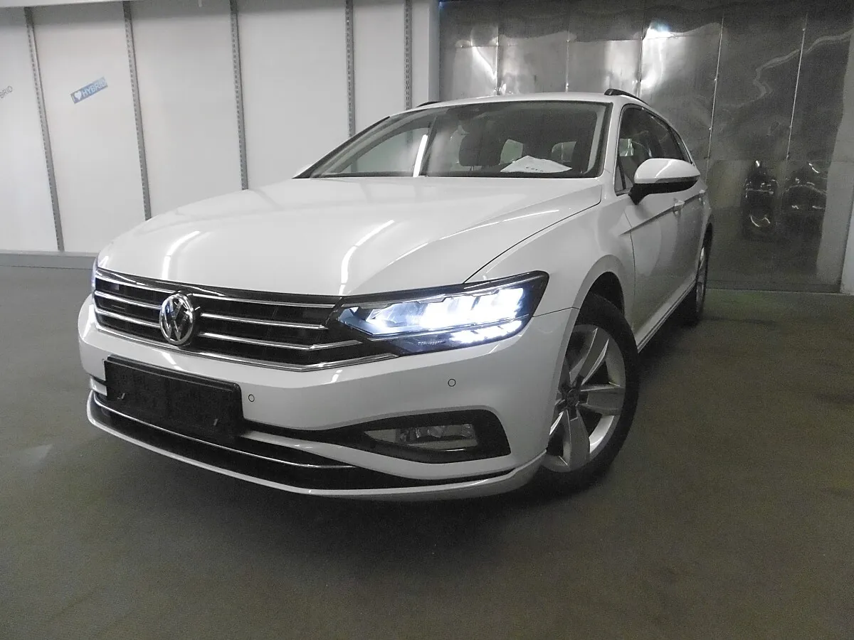 Volkswagen Passat 2020 photo 2
