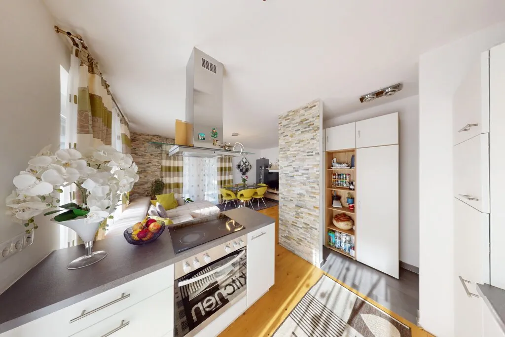 Großzügiges Wohnen mit besonderem Flair - 4 Zimmer & traumhafte Terrasse - Ansicht 2