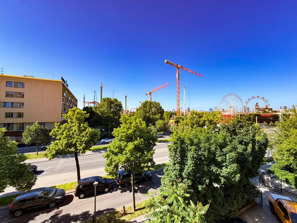 MAISON 29 - L'art de vivre | Erstbezug mit 3,40 m Raumhöhe! Klimatisiert + Südbalkon + lebendiger Ausblick!, Wien