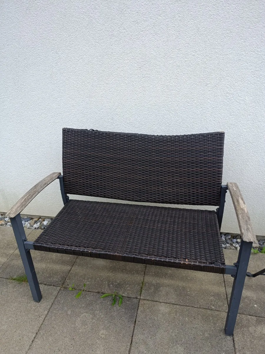Zu verschenken: Gartenmöbel / Griller / Dekoration - Garten
