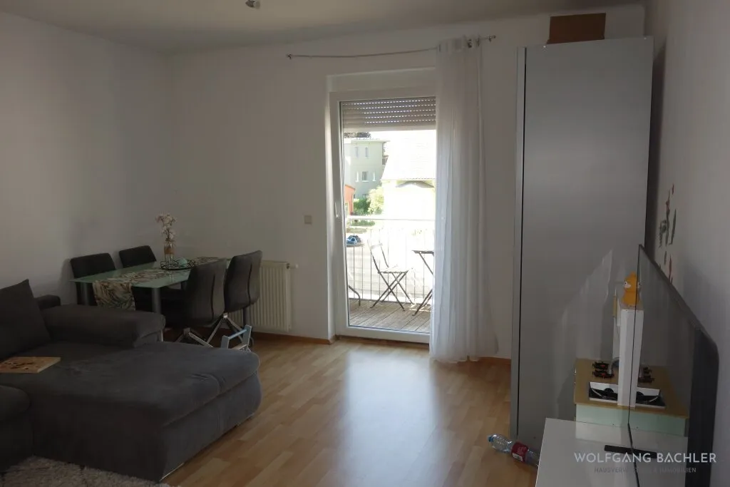 Bild 1 von 8 - Bild