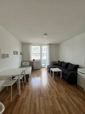 Kleine, smarte Starterwohnung mit Balkon und guter Infrastruktur