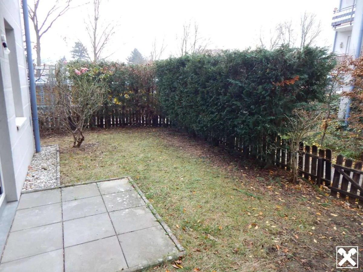 PROVISIONSFREIE, TRAUMHAFTE, SEHR GEPFLEGTE 2-ZIMMER-GARTENWOHNUNG IN TOPLAGE IM ZENTRUM - Ansicht 2