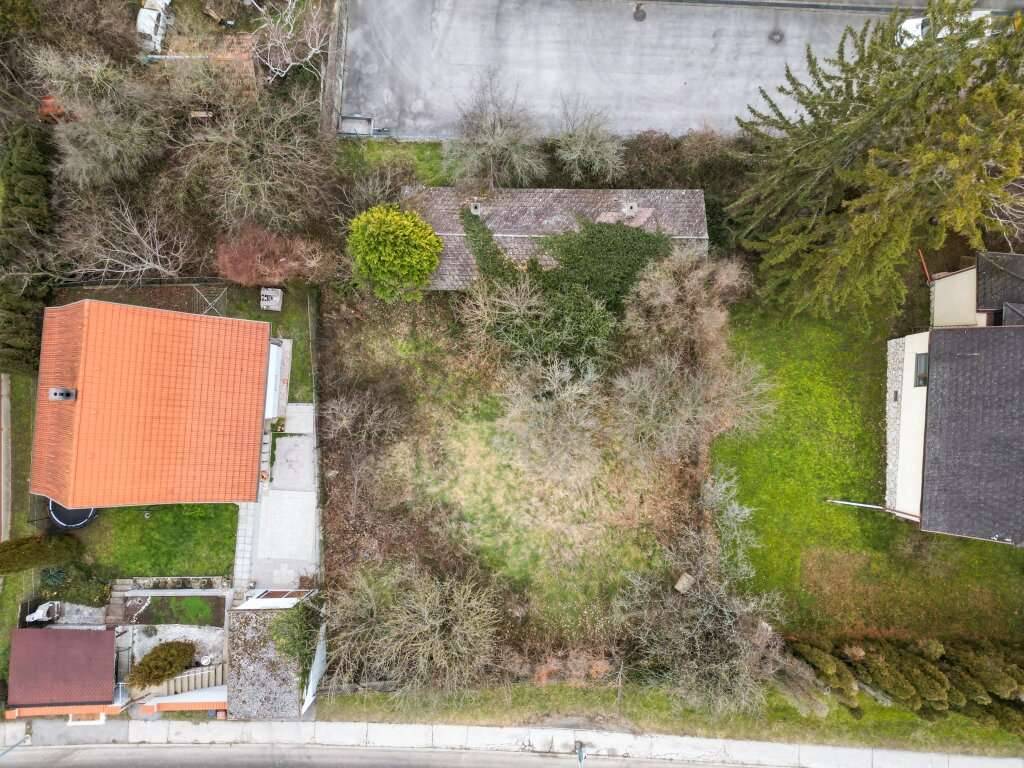 Sanftes Hanggrundstück mit Potential - Für Ihr Zuhause oder Bauträgerentwicklung - Ansicht 2