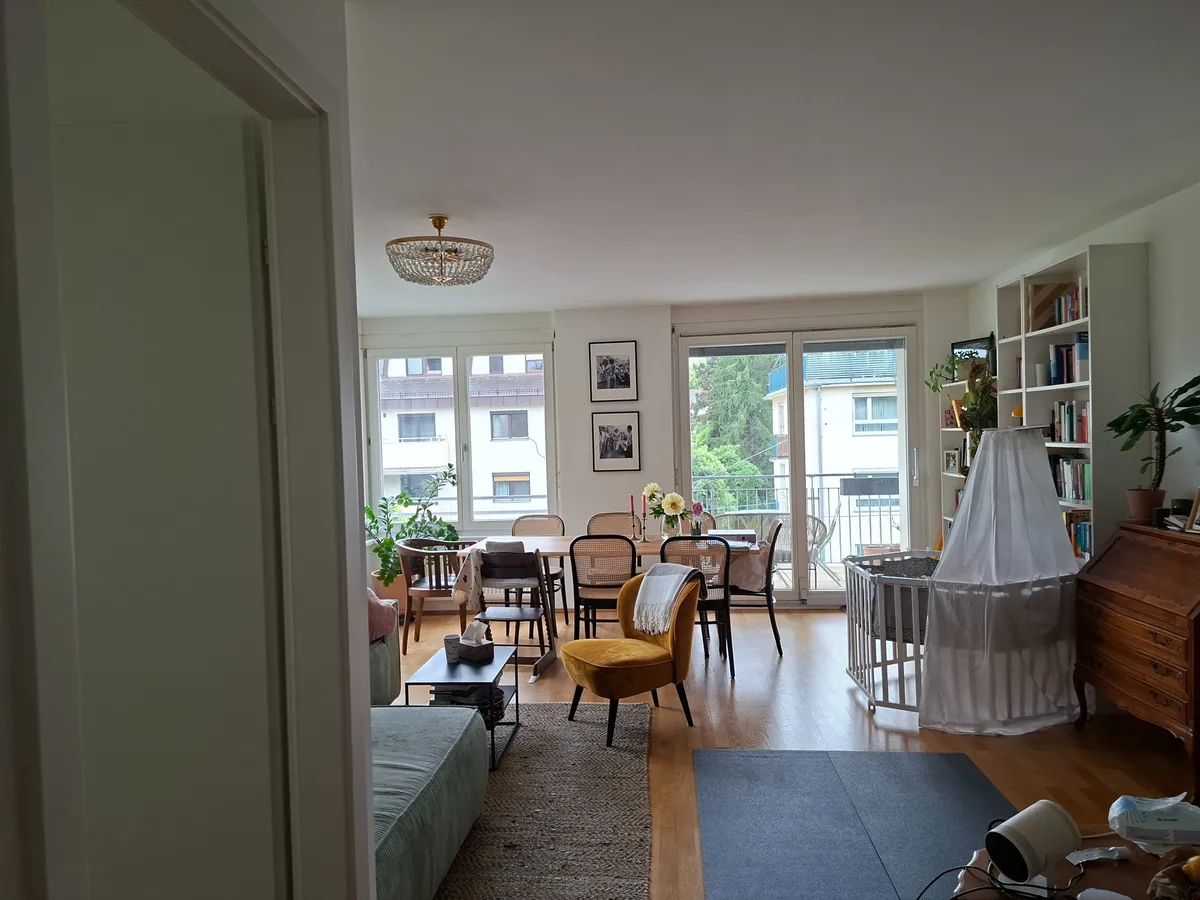 Helle 4-Zimmer-Wohnung mit 2 Balkonen in ruhiger Grünlage, Wien