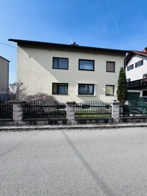 8-Zimmer-Haus kaufen in Braunau am Inn – 160 m², € 395.000 – Bild 2 von 14