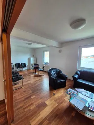 5-Zimmer-Gewerbeimmobilie mieten in Sankt Pölten Land – 162 m², € 2.380 – Bild 7 von 9