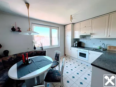 6-Zimmer-Haus kaufen in Linz Land – 220 m², € 435.000 – Bild 8 von 11