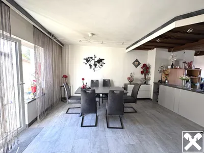 6-Zimmer-Haus kaufen in Linz Land – 220 m², € 435.000 – Bild 3 von 11