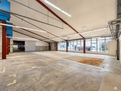 Gewerbeimmobilie mieten in Salzburg-Umgebung – 2 572 m², € 23.300 – Bild 5 von 9