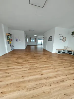 1-Zimmer-Immobilie mieten in Gänserndorf – 70 m², € 1.000 – Bild 2 von 4