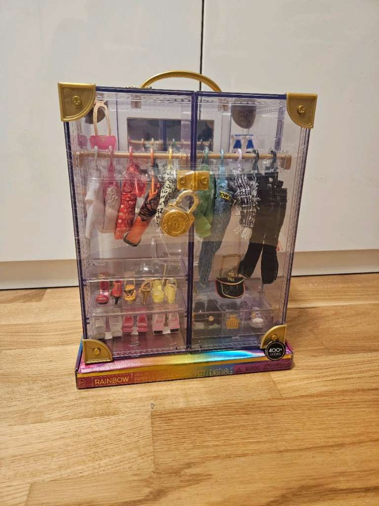 NEU Rainbow High Deluxe Fashion selling closet Kleider Kleiderschrank