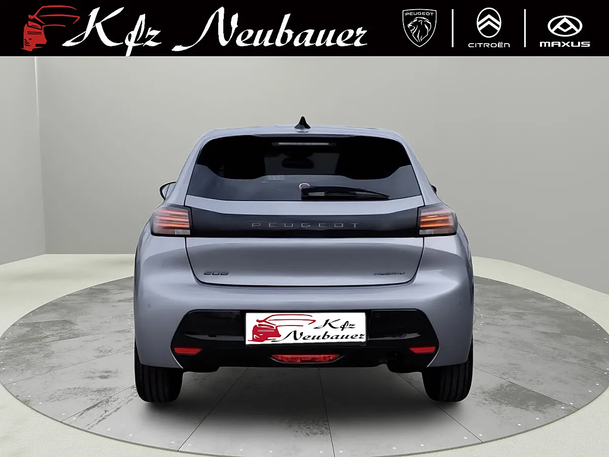 Peugeot 208 1.2 Hybrid 110 Allure (EURO 6e) – Bild 8