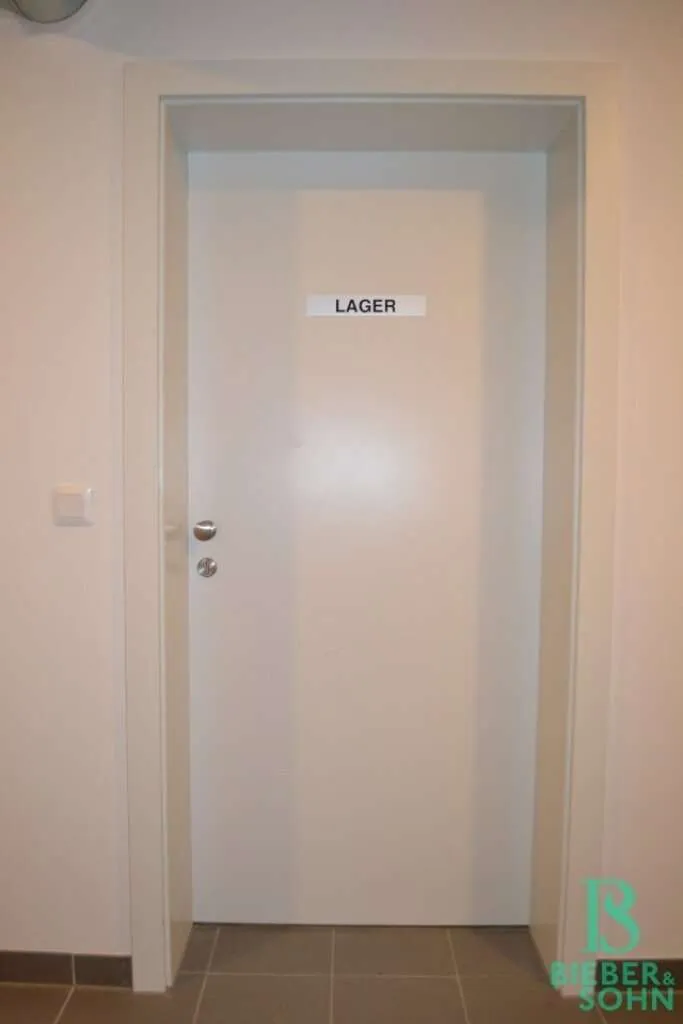 Großzügiges, trockenes Lager mit Lüftung - Hietzinger Hauptstrasse - Neubau - Ansicht 2