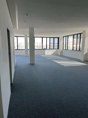 1-Zimmer-Gewerbeimmobilie mieten in Wien – 142 m², € 2.912 – Bild 2 von 12
