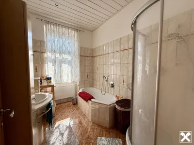 8-Zimmer-Haus kaufen in Hollabrunn – 201 m², € 649.000 – Bild 10 von 23