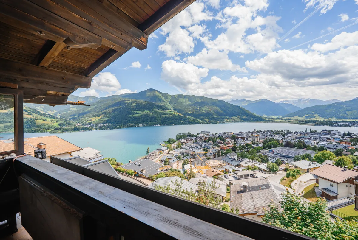 Zell am See von oben - 250 m² Landhaus mit Seeblick zur Miete - Ansicht 2