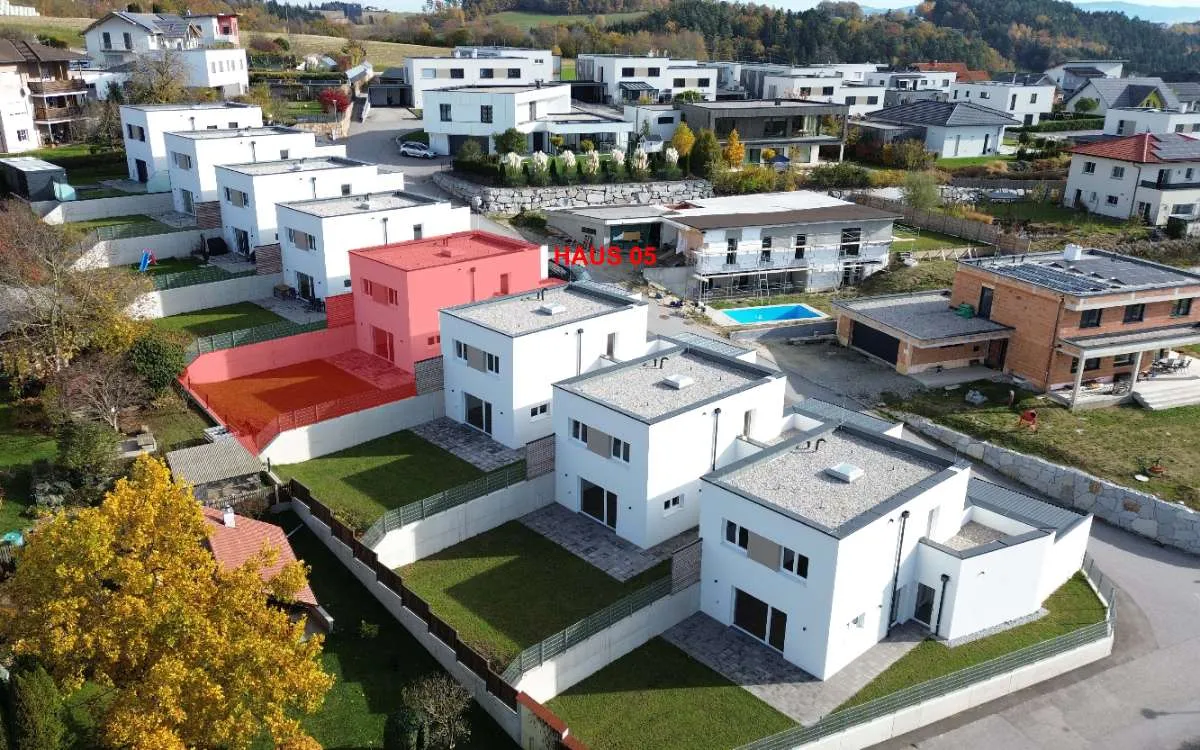 WOHNEN AM SONNENFELD / Reihenhausanlage / Haus 05 / Baurecht - Widok 2