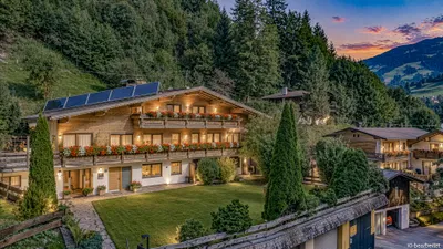 7-Zimmer-Gewerbeimmobilie kaufen in Kitzbühel – 238,9 m², € 1.390.000