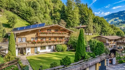 7-Zimmer-Gewerbeimmobilie kaufen in Kitzbühel – 238,9 m², € 1.390.000 – Bild 2 von 33