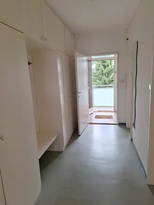 (reserviert) Helle, südseitige Wohnung 37,5m² mit Loggia 4,6m² im 3. Liftstock – Bild 2