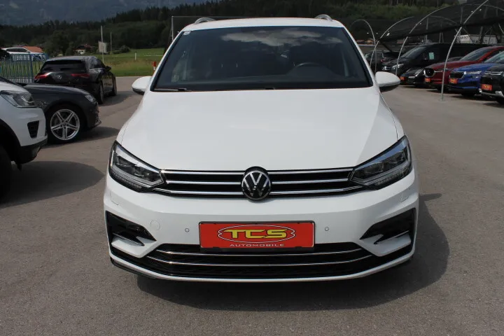 Volkswagen Touran 2023 photo 2