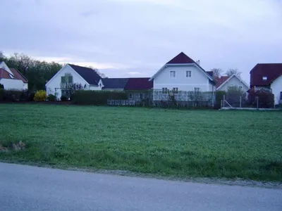 Grundstück kaufen in Amstetten – 1 051 m², € 224.000 – Bild 5 von 8