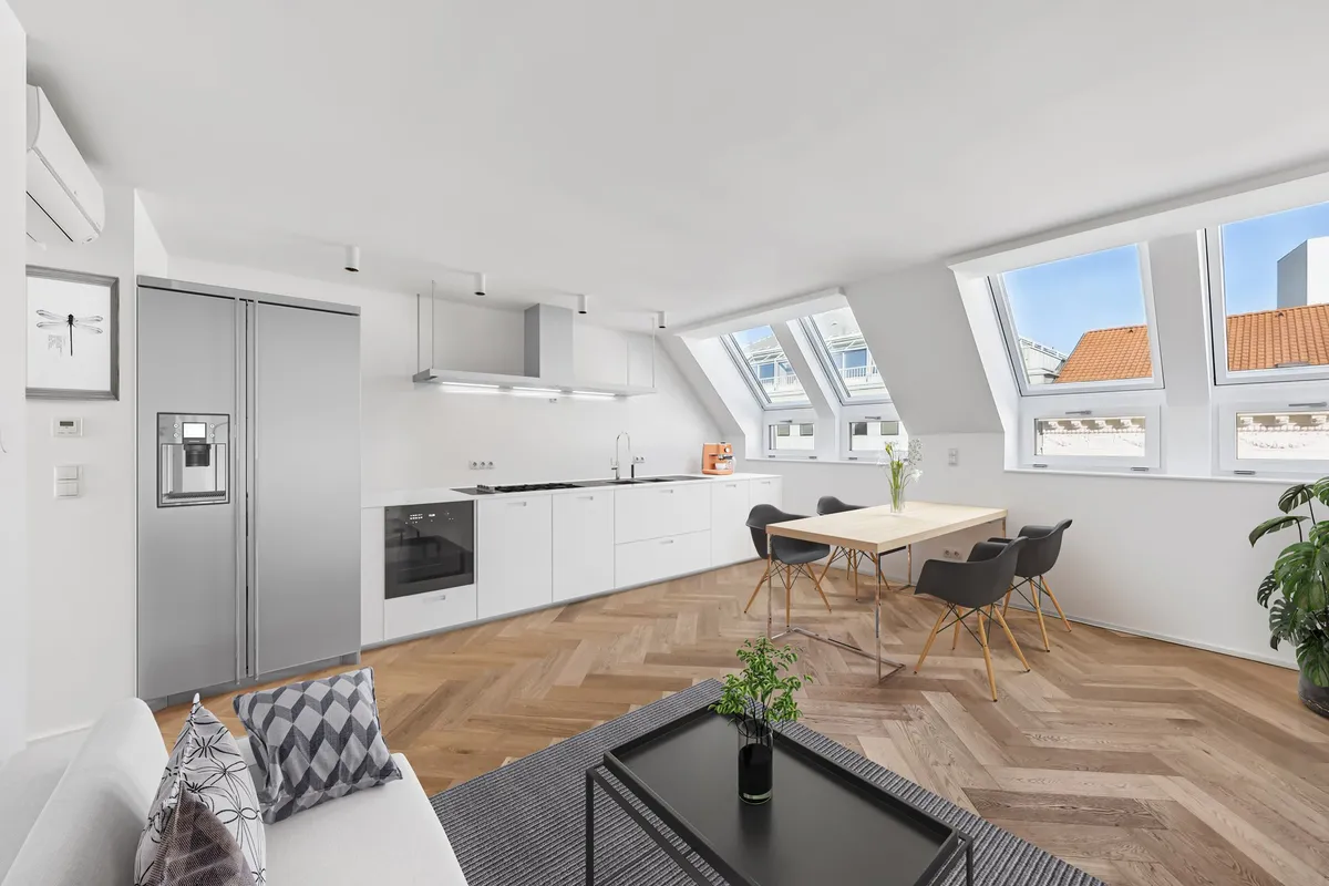 Erstbezug: Dachgeschosswohnung mit Terrasse, Balkon und freiem Blick - Ansicht 2