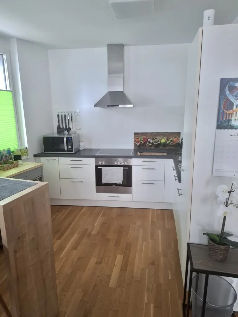Gaswerkgasse Salzburg! 2 Zimmer Wohnung mit kleiner Loggia, neuwertig! - Widok 3