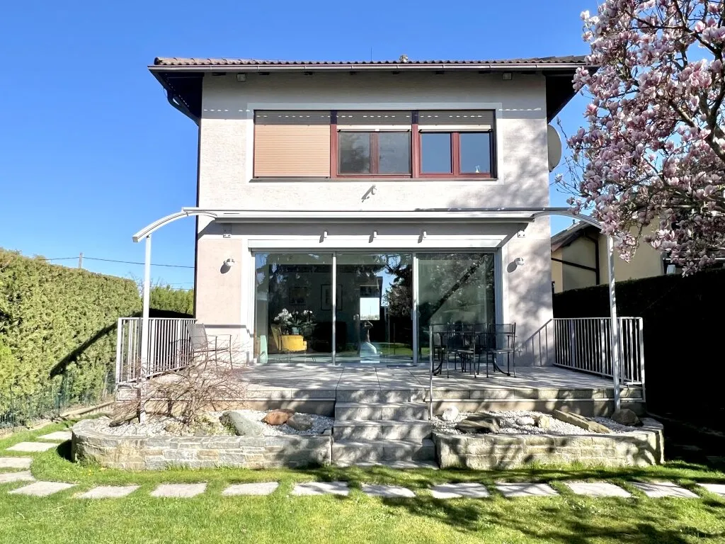 Wohnen mit Weitblick: Einfamilienhaus Nähe Lobau - Ansicht 2