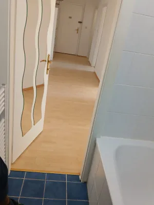 Renovierte 3 Zimmer Wohnung in ruhiger Lage, Privatvermietung – Bild 2