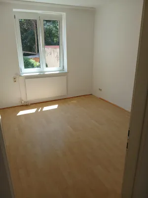 Renovierte 3 Zimmer Wohnung in ruhiger Lage, Privatvermietung – Bild 3