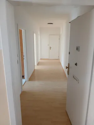 Renovierte 3 Zimmer Wohnung in ruhiger Lage, Privatvermietung