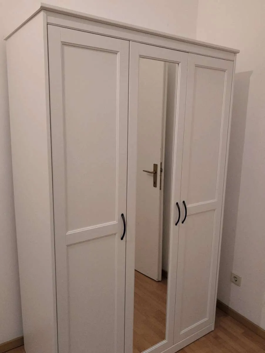 Ikea Schrank weiß, € 80,- (1200 Wien)