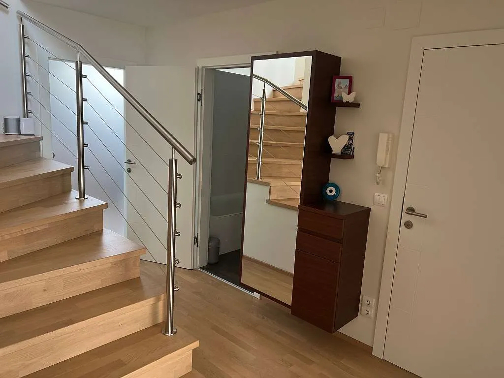 Dachgeschoss Maisonette / Klimaanlage / ca. 105 m² / Terrasse ca. 8,81 m² ab 1.2.2027 inkl. PKW Stellplatz 1140 Wien, Breitensee in 10 min mit der U3 in die City - Ansicht 3