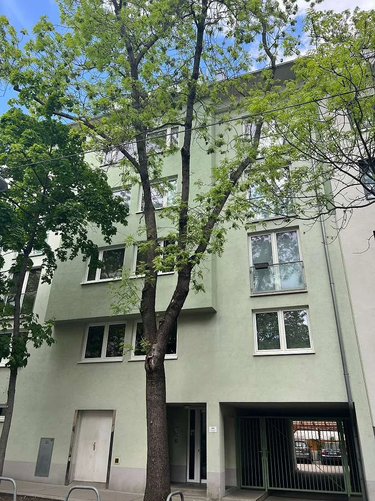 Dachgeschoss Maisonette / Klimaanlage / ca. 105 m² / Terrasse ca. 8,81 m² ab 1.2.2027 inkl. PKW Stellplatz 1140 Wien, Breitensee in 10 min mit der U3 in die City - Ansicht 2