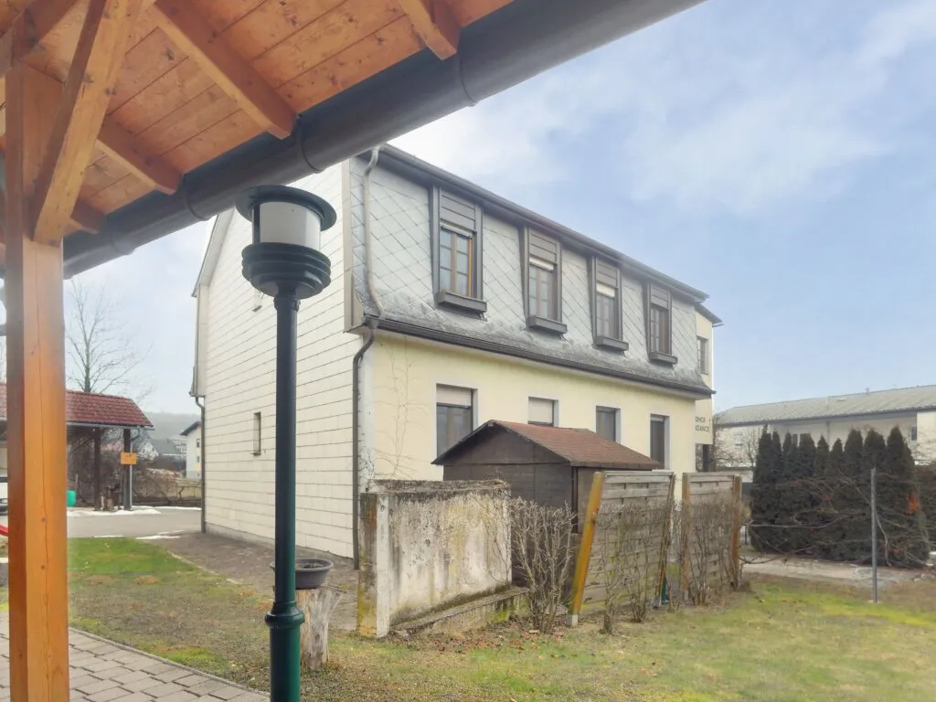 Großzügiges Wohnhaus mit vielseitiger Raumaufteilung im Zentrum von Bad Tatzmannsdorf - Ansicht 3