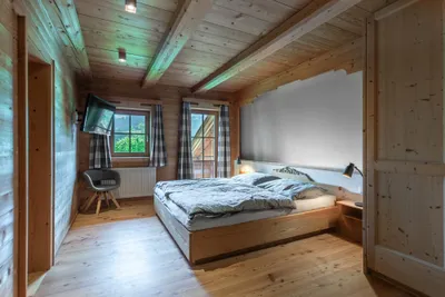 5-Zimmer-Immobilie mieten in Kufstein – 306 m², € 6.600 – Bild 7 von 8