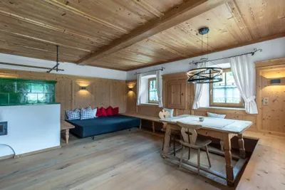 5-Zimmer-Immobilie mieten in Kufstein – 306 m², € 6.600 – Bild 6 von 8