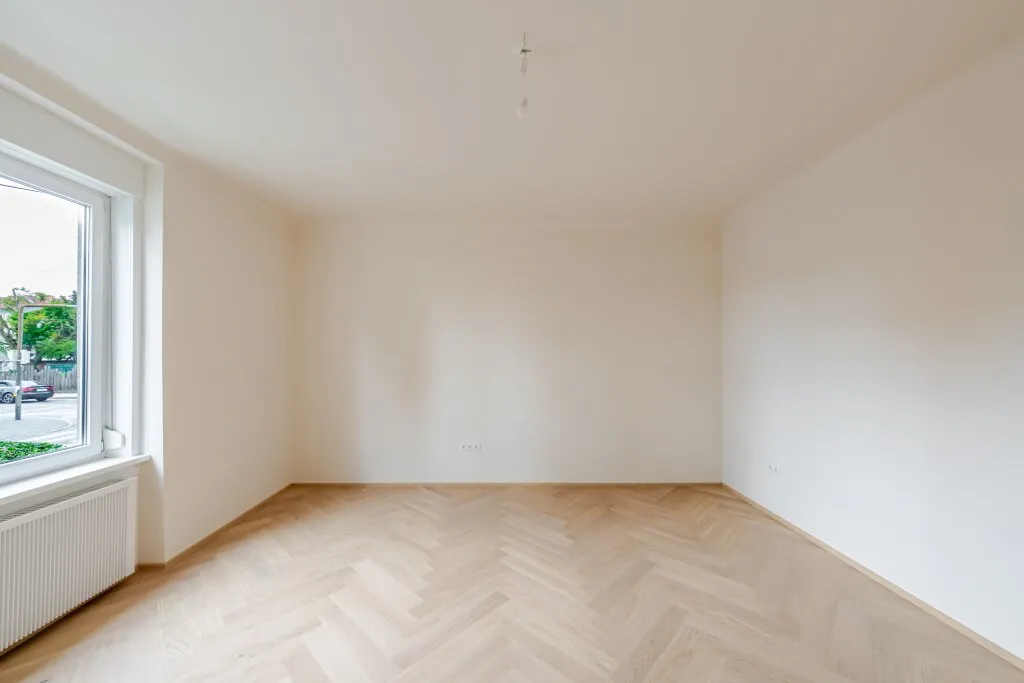Hochwertig saniertes Altbaubüro mit Loggia in Bestlage - Ansicht 3