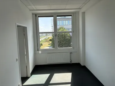 Gewerbeimmobilie mieten in Bruck an der Leitha – 50 m², € 643 – Bild 6 von 9