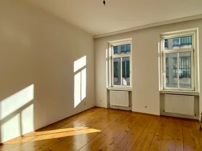 Sonnige Wohnung im 2. Stock (ohne Lift)