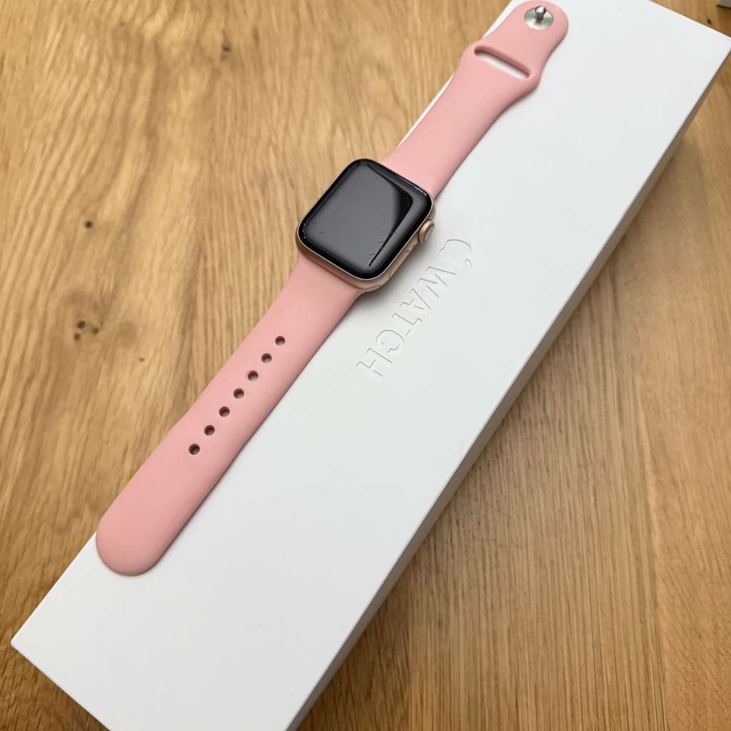 Apple Series 4 rose Gold 40 mm Smart hot Watch