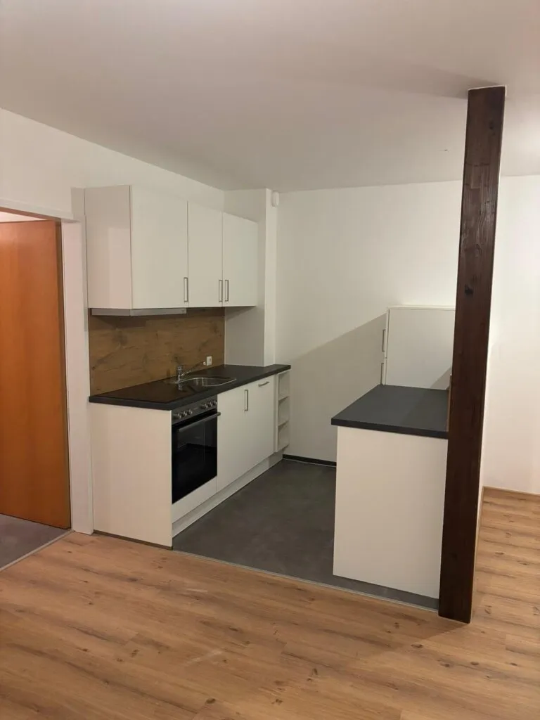 Sanierte 2 Zimmer Wohnung in ehemaliger Stiftsbrauerei - Ansicht 2