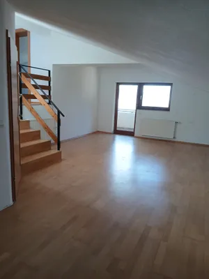 3-Zimmer-Wohnung mieten in Feldkirchen – 100 m², € 1.000 – Bild 2 von 8