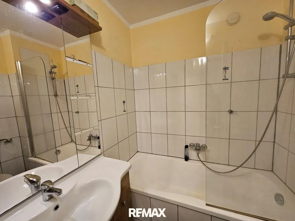 NEUER PREIS! Rarität- Ferienwohnung im ausgewiesenen Zweitwohnsitzgebiet in Kaprun - Widok 3
