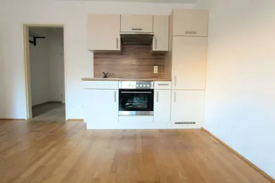 Schön möblierte, gemütliche 1-Zimmer-Wohnung! Kurzzeitvermietung! – Bild 2