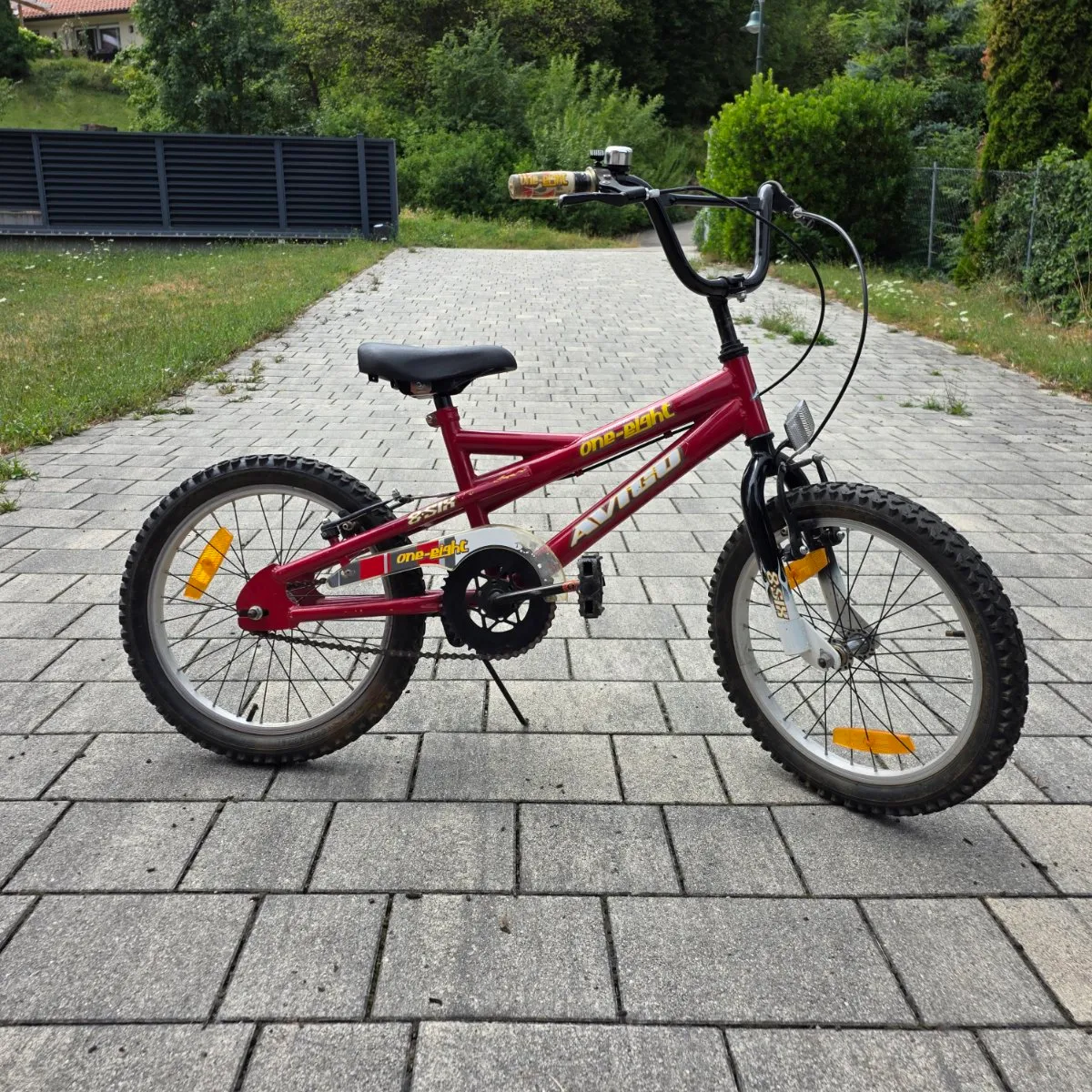 chainstay protector gravel bike for MTB & Road Bikes Ausstattung:Pink / Red 350W 24V E-Bike Umbausatz focused riding behind. 4-wheel-suitcases