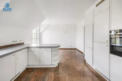 6-Zimmer-Wohnung mieten in Wien – 224,72 m², € 7.036 – Bild 13 von 39