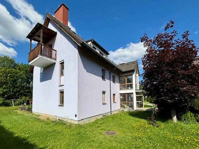 Wunderschöne 3-Zimmer-Wohnung in ruhiger Lage mit Loggia und Garage - geförderte Miete ODER geförderte Miete mit Kaufoption - 3 Zimmer, Zerlach